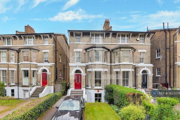 1 Bedroom Flat To Rent In Vanbrugh Park, London, SE3