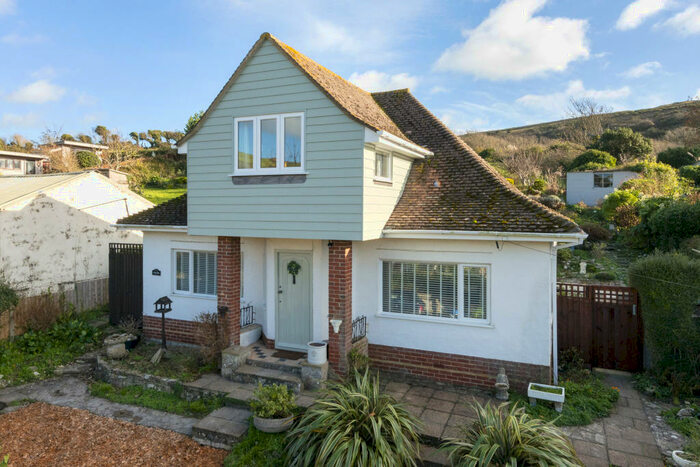 3 Bedroom Detached Bungalow To Rent In West Lulworth, BH20