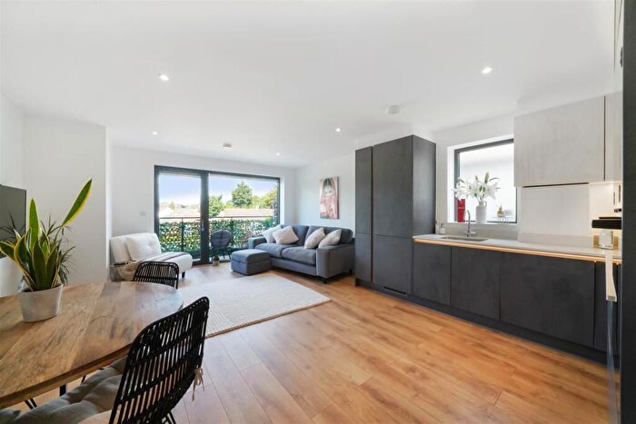 1 Bedroom Flat For Sale In Harrowdene Road, Wembley, HA0