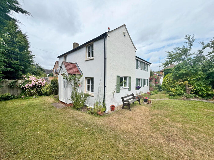 3 Bedroom Detached House For Sale In Bracken Road, SL6