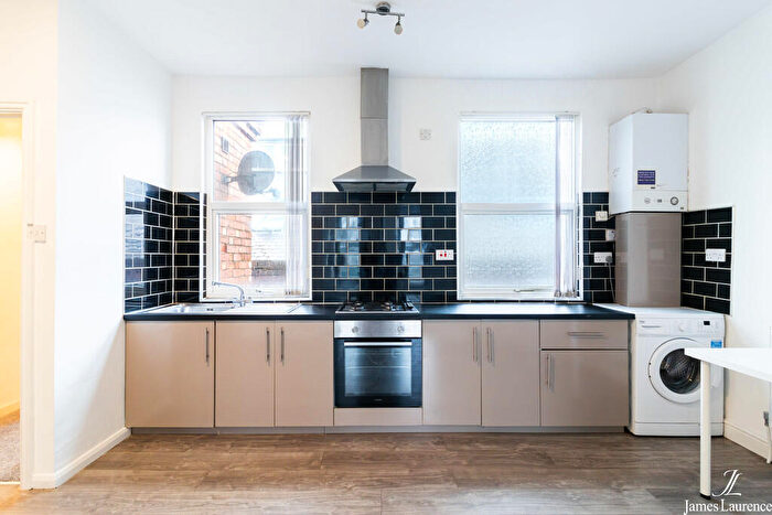 2 Bedroom Apartment To Rent In Monument Road, Edgbaston, Birmingham, B16