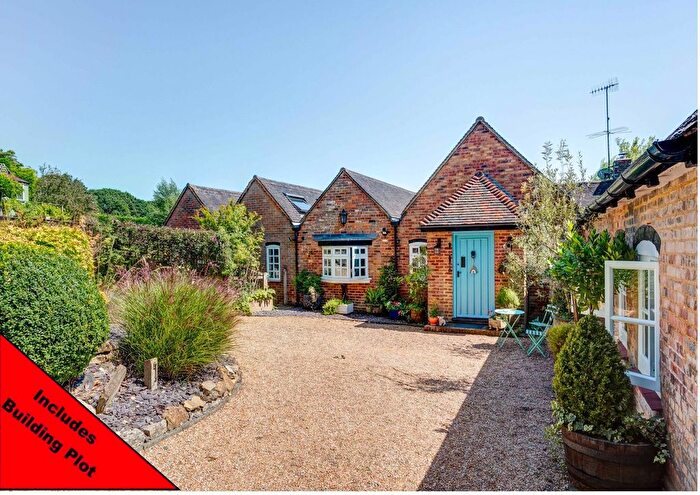 4 Bedroom Detached Bungalow For Sale In Sandhurst Lane, Bexhill On Sea, TN39