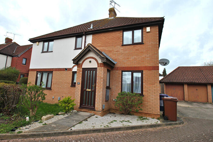 2 Bedroom End Of Terrace House To Rent In Pascal Way, Letchworth Garden City, SG6