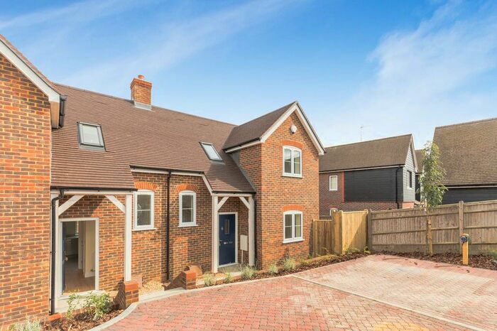 3 Bedroom Semi-Detached House For Sale In Forge Close, Pyecombe, BN45