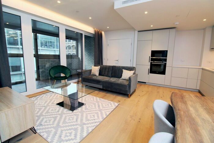 3 Bedroom Flat To Rent In Jubilee Walk, London, WC1X