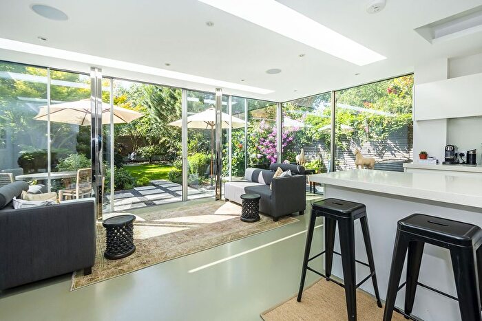 4 Bedroom Semi-Detached House To Rent In St. Stephens Gardens, Twickenham, TW1