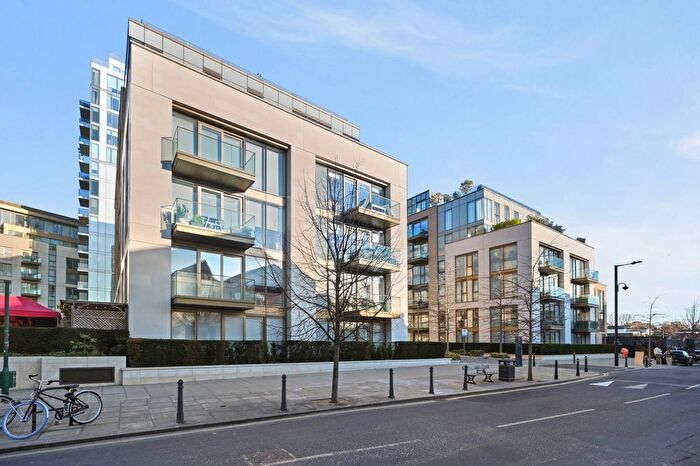 2 Bedroom Flat For Sale In Lillie Square, Earls Court, London, SW6
