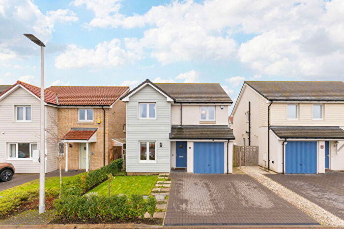 4 Bedroom Detached House For Sale In Nasmyth Park, Calderwood, East Calder, EH53