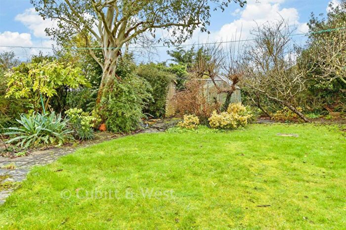 4 Bedroom Chalet For Sale In Larkfield Way, Brighton, East Sussex, BN1