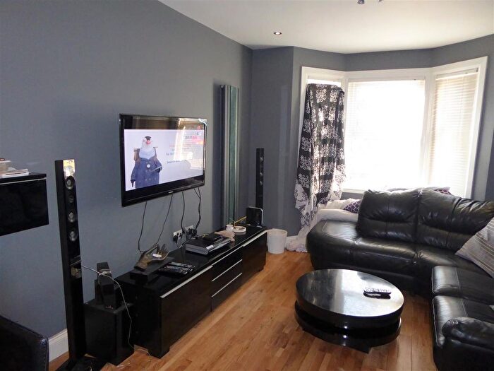 2 Bedroom Terraced House To Rent In Nicholes Road, Hounslow, TW3
