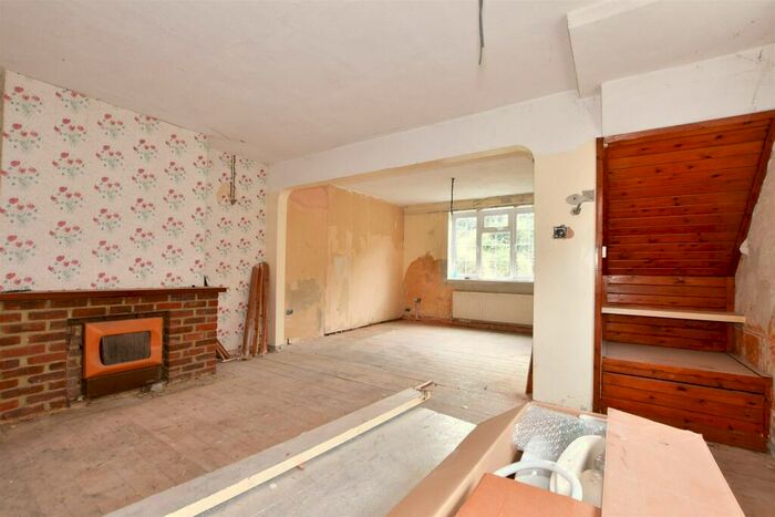 3 Bedroom Semi-Detached House For Sale In Horsham Road, Rudgwick, West Sussex, RH12