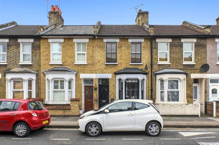 2 Bedroom Terraced House To Rent In Vernon Road, Stratford, London, E15