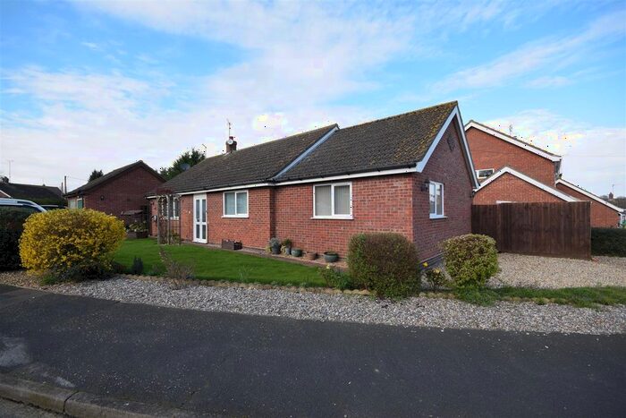 3 Bedroom Detached Bungalow For Sale In Pightle Way, Lyng, Norwich, NR9