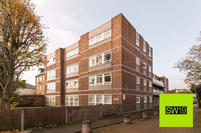 1 Bedroom Flat For Sale In Morden Road, London, SW19