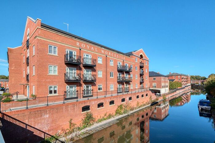 2 Bedroom Flat For Sale In Mill Street, Austin Court, WR1