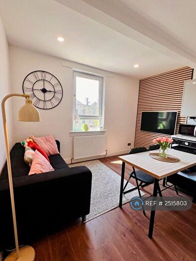 2 Bedroom Flat To Rent In Craigentinny Road, Edinburgh, EH7