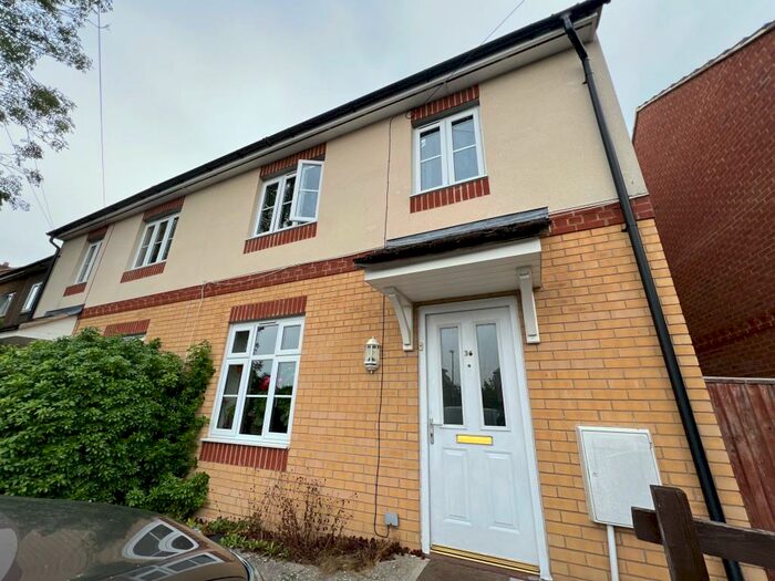 4 Bedroom Terraced House To Rent In Lenthall Road, Oxford, OX4