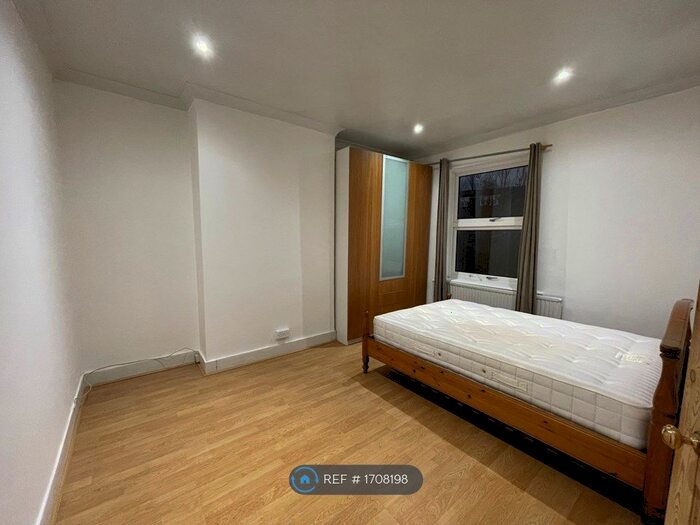 Studio To Rent In Butler Road, Harrow, HA1