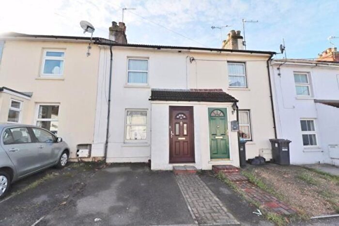 2 Bedroom Property To Rent In The Leas, West Street, Burgess Hill, RH15