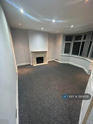 3 Bedroom Semi-Detached House To Rent In Sykefield Avenue, Leicester, LE3