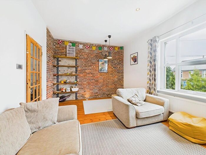 2 Bedroom Flat For Sale In Lewes Road, Scaynes Hill, RH17