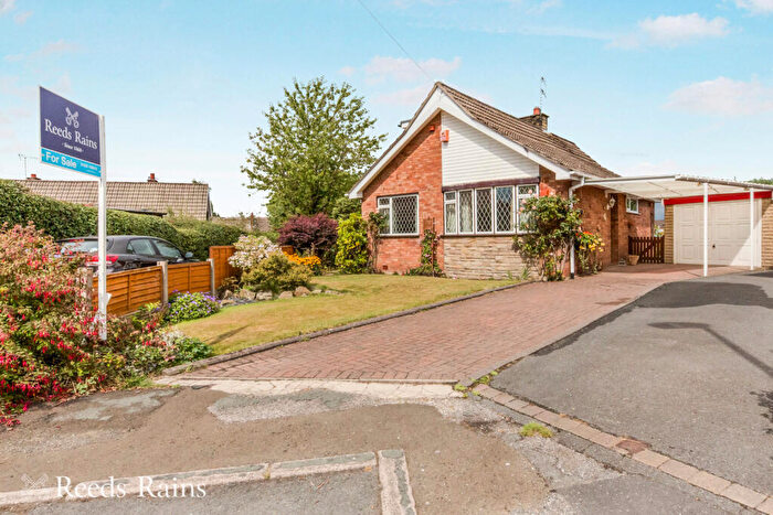 4 Bedroom Bungalow For Sale In Beechway, Bollington, Macclesfield, Cheshire, SK10