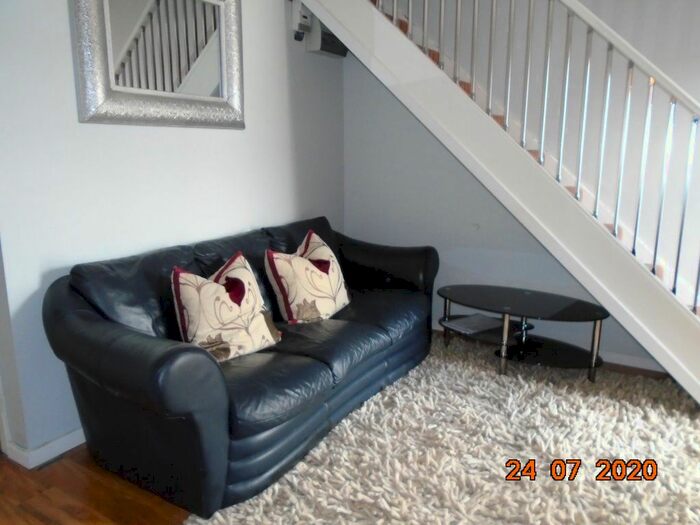 2 Bedroom Flat To Rent In Wallace Road, Selly Park, Birmingham, B29