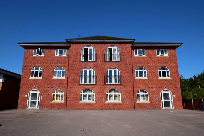 2 Bedroom Flat To Rent In Booth Rise, Boothville, Northampton, NN3