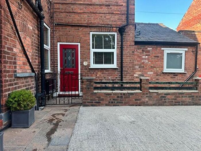 1 Bedroom Flat To Rent In Lyndhurst, Linnards Lane, CW9