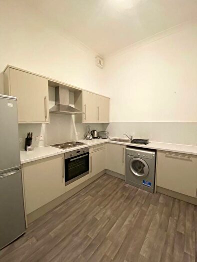 4 Bedroom Flat To Rent In Morrison Street, West End, Edinburgh, EH3