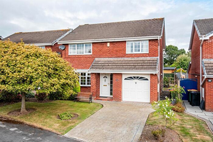 4 Bedroom Detached House For Sale In Lower Greenfield, Ingol, Preston, PR2