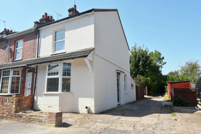 3 Bedroom End Of Terrace House To Rent In Shakespeare Street, North Watford, WD24