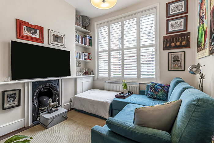 1 Bedroom Flat For Sale In Ranston Street, City Of Westminster, London, NW1