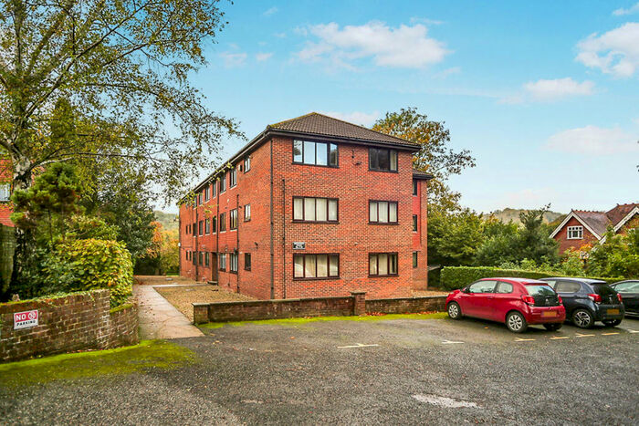 1 Bedroom Flat To Rent In London Road, River, Dover, Kent, CT16