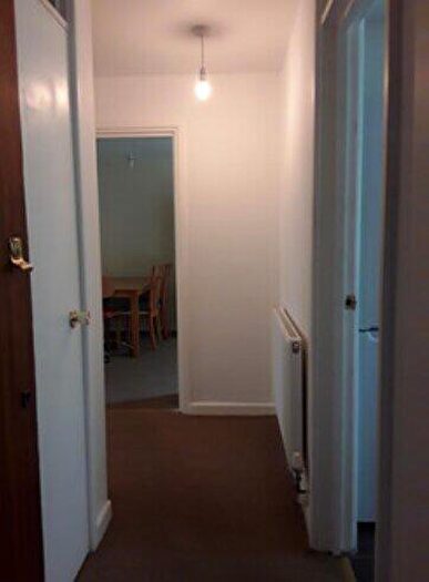 2 Bedroom Flat To Rent In Crown Walk, Wembley, HA9