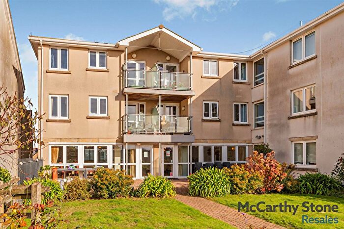 1 Bedroom Flat For Sale In Marina Court, Mount Wise, Newquay, TR7