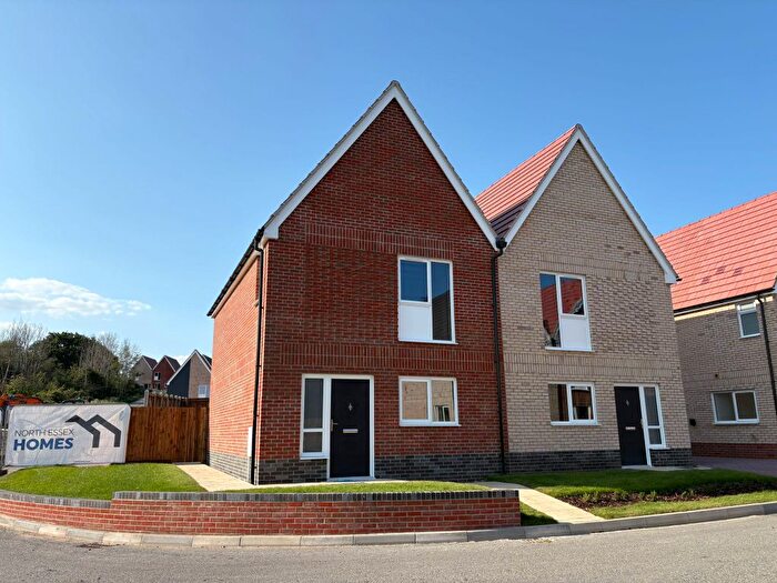 3 Bedroom Semi Detached House For Sale In Kiln Crescent, Harwich, CO12