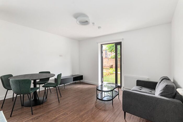 1 Bedroom Flat To Rent In Kendon House, Bryant Street, London, E15