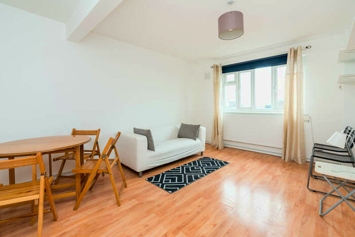 1 Bedroom Flat To Rent In Holmewood Gardens, London, SW2