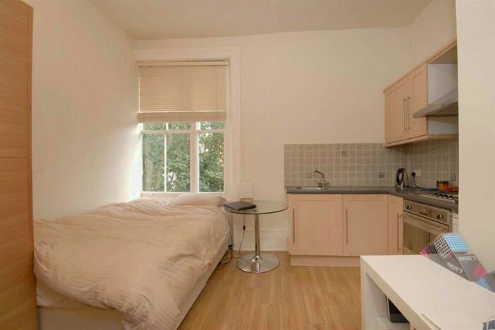 Studio To Rent In Buckland Crescent, London, NW3