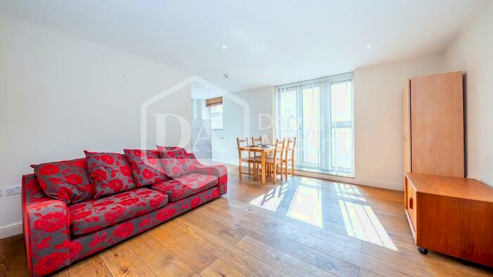 2 Bedroom Apartment To Rent In High Street, Hornsey, Crouch End, London, N8