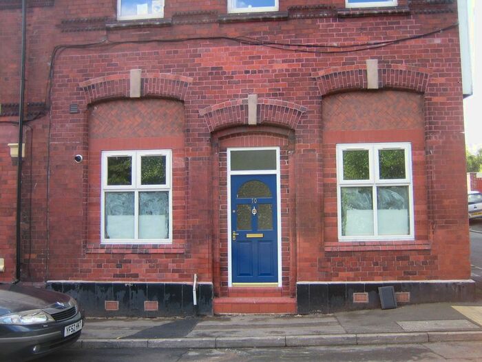 1 Bedroom Flat To Rent In Halton Road, Runcorn, Cheshire, WA7