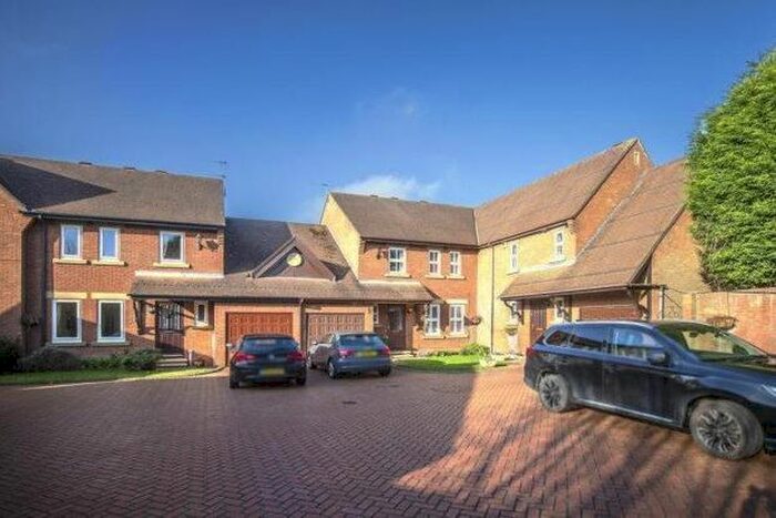 4 Bedroom Property To Rent In Three Mile Court, Newcastle Upon Tyne, NE3