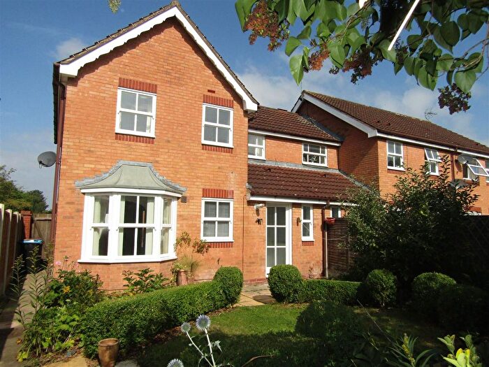 3 Bedroom End Of Terrace House For Sale In Hunters Row, Boroughbridge, York, YO51