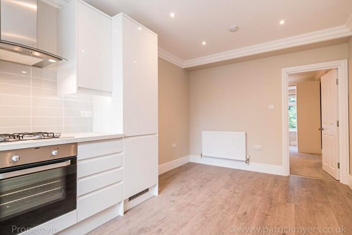 1 Bedroom Flat To Rent In The Gardens East Dulwich, SE22
