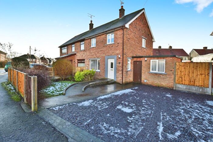 2 Bedroom Semi-Detached House To Rent In Eldon Grove, Rhostyllen, LL14