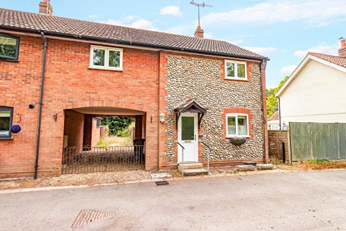 3 Bedroom End Of Terrace House For Sale In Gravel Pit Lane, Holt, Norfolk, NR25