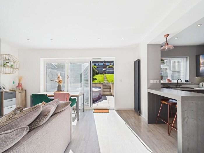 3 Bedroom End Of Terrace House For Sale In Hengrove Lane, Bristol, BS14