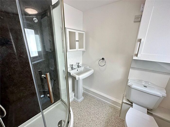 2 Bedroom End Of Terrace House To Rent In Perrimans Row, Exmouth, Devon, EX8