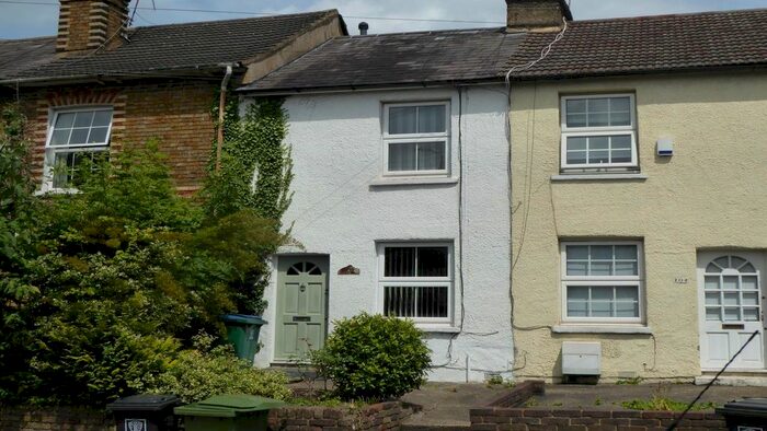 2 Bedroom Terraced House To Rent In Pinner Road, Watford WD19